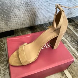 Tan heeled sandal